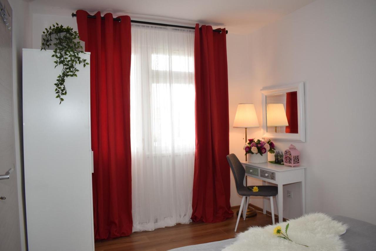 Apartment Trixi Pula Eksteriør billede